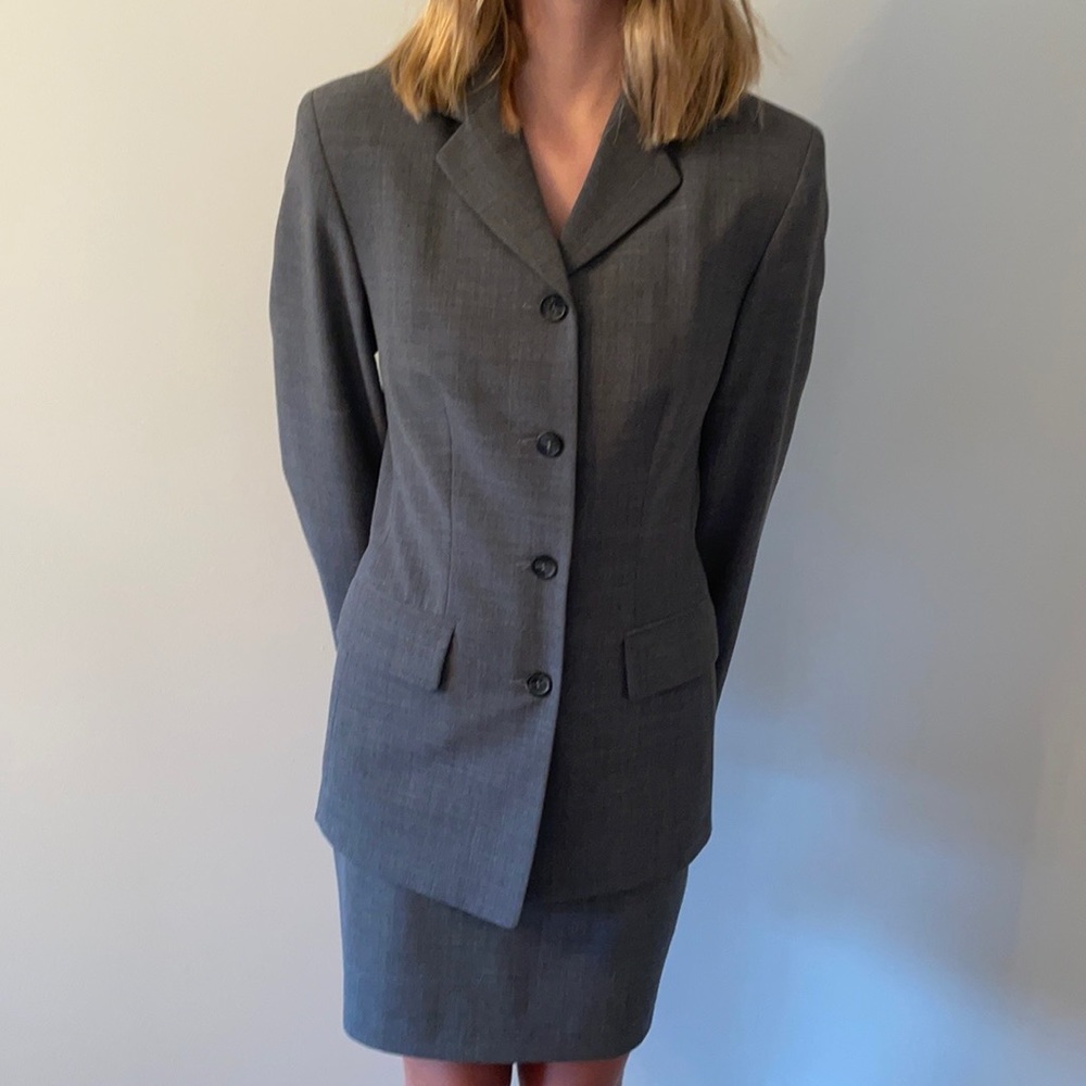 MEXX grey skirt suit